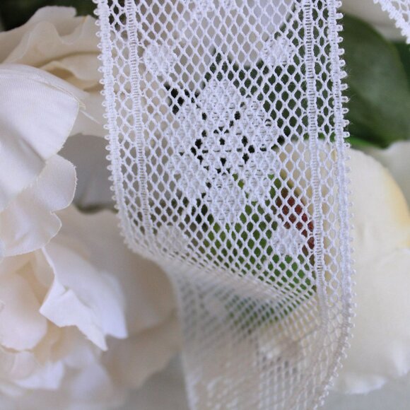 Vintage Lace Trim, Off White 2" Wide, Two Yards plus 29 Inches - Picture 8 of 10
